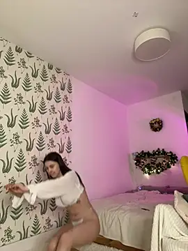 Marie Diaze online show from 12/15/24, 08:52