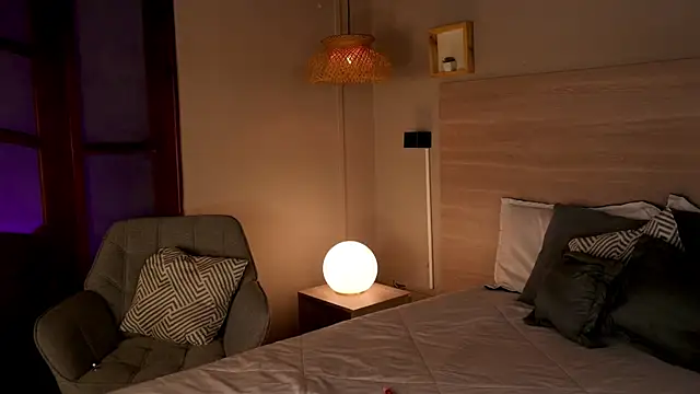 lua ferch   online show from 11/19/25, 01:11