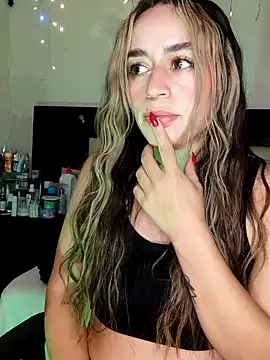 Natalia Suarez online show from 12/29/24, 03:33