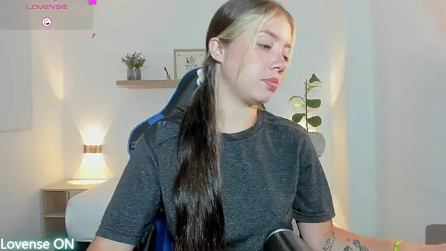 nataly rodri online show from 07/14/26, 01:30