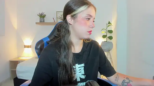 nataly rodri online show from 07/18/26, 02:27