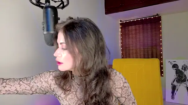 Emma  Blanco online show from 10/02/25, 04:47