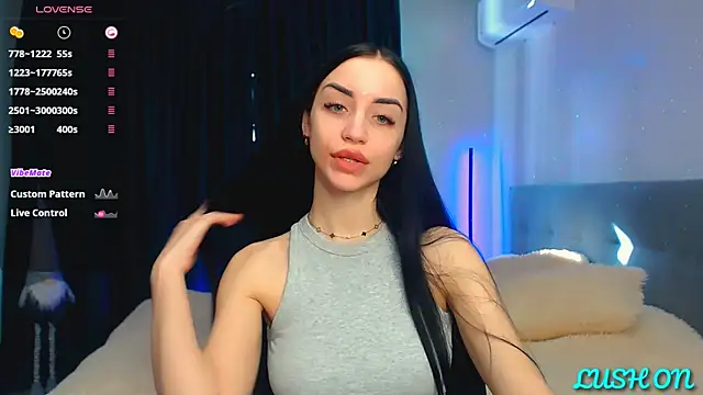 Snapshot of Kemi__Jordan chatting on 02/22/25, 10:29 Kemi Jordan online show from 02/22/25, 10:29