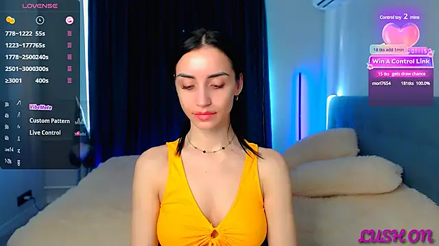 Snapshot of Kemi__Jordan chatting on 03/08/25, 12:20 Kemi Jordan online show from 03/08/25, 12:20