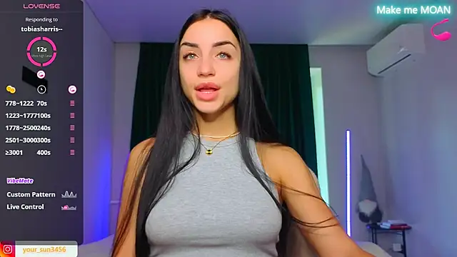 Snapshot of Kemi__Jordan chatting on 09/15/25, 09:20 Kemi Jordan online show from 09/15/25, 09:20