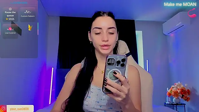 Snapshot of Kemi__Jordan chatting on 11/07/25, 10:37 Kemi Jordan online show from 11/07/25, 10:37