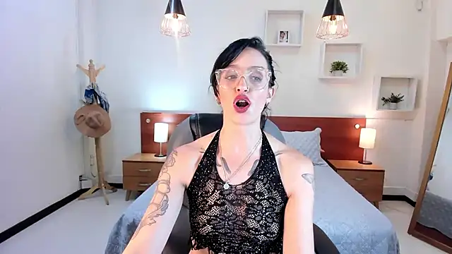 Kristen Garner online show from 01/16/25, 12:02