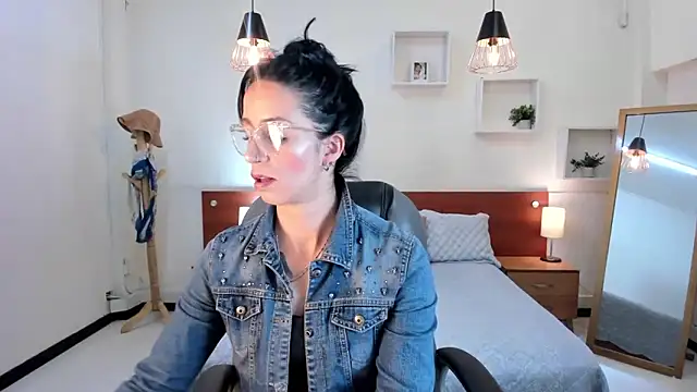 Kristen Garner online show from 01/20/25, 08:07