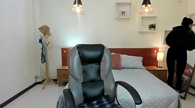 Kristen Garner online show from 01/27/25, 08:07