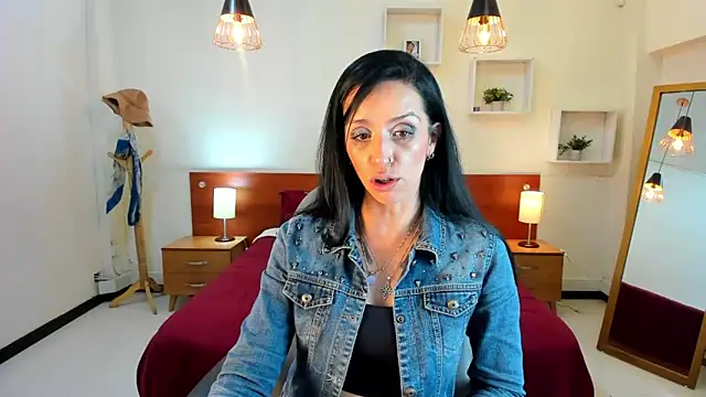 Kristen Garner online show from 02/11/25, 09:14