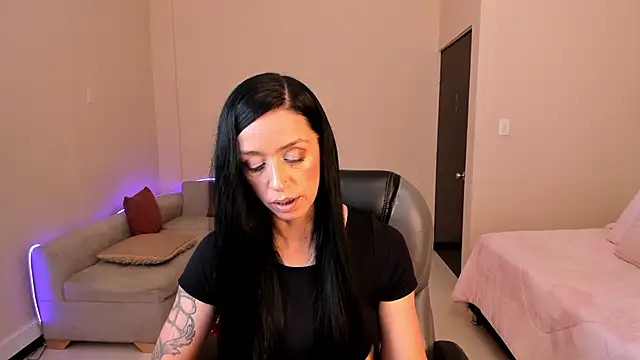 Kristen Garner online show from 05/30/26, 08:17