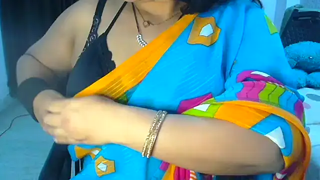 Snapshot of Maria_55 chatting on 12/12/24, 06:25 Maria 55 online show from 12/12/24, 06:25