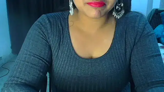 Snapshot of Maria_55 chatting on 12/13/24, 06:31 Maria 55 online show from 12/13/24, 06:31