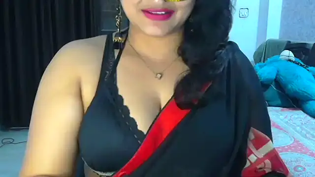 Snapshot of Maria_55 chatting on 12/31/24, 10:04 Maria 55 online show from 12/31/24, 10:04