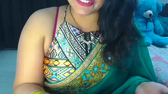 Snapshot of Maria_55 chatting on 01/07/25, 09:40 Maria 55 online show from 01/07/25, 09:40