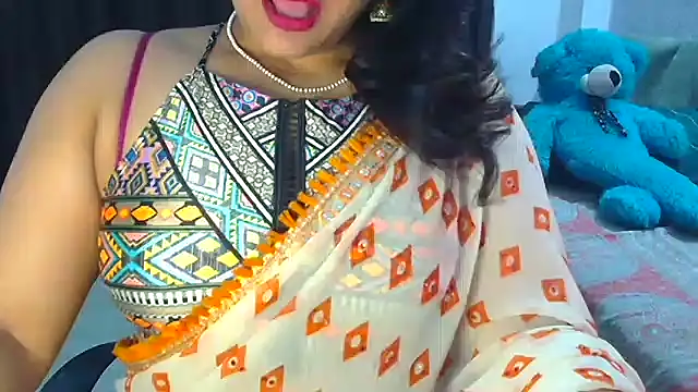 Snapshot of Maria_55 chatting on 01/31/25, 06:02 Maria 55 online show from 01/31/25, 06:02