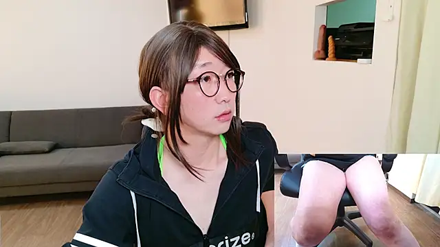 Snapshot of Kanae_sweet chatting on 02/17/25, 12:43 Kanae sweet online show from 02/17/25, 12:43