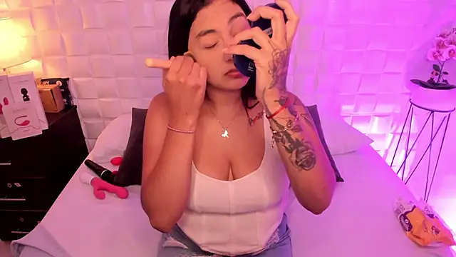 anny rouse24 online show from 03/12/25, 02:20