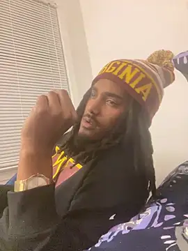 Snapshot of BD2LONG chatting on 01/04/25, 02:35 BD2LONG online show from 01/04/25, 02:35