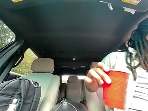 Snapshot of BD2LONG chatting on 09/18/25, 03:58 BD2LONG online show from 09/18/25, 03:58