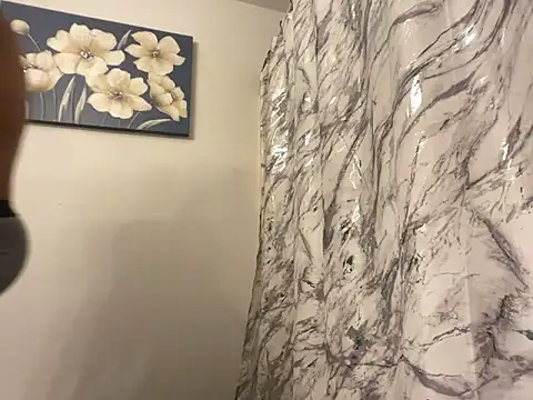 Snapshot of BD2LONG chatting on 10/11/25, 04:49 BD2LONG online show from 10/11/25, 04:49