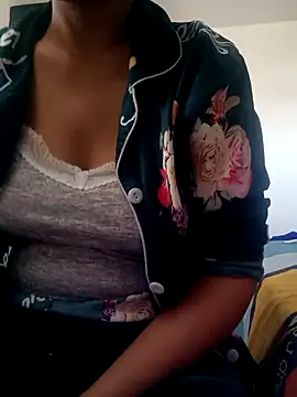 lolo890 online show from 11/12/25, 01:22