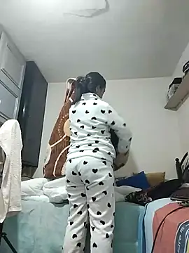 lolo890 online show from 12/19/25, 02:35