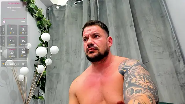 musclemonster31 online show from 02/15/25, 04:36