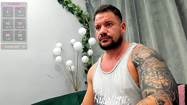 musclemonster31 online show from 02/15/25, 07:38