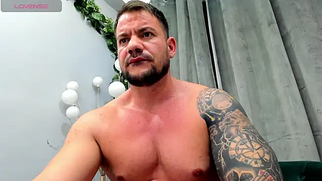 musclemonster31 online show from 02/17/25, 10:14