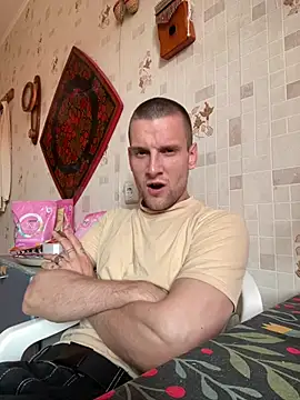 ETHAN MOORE online show from 07/15/26, 05:12