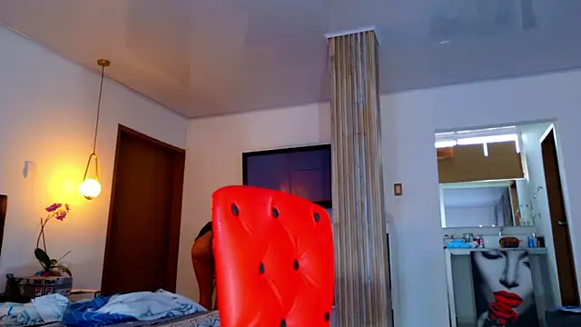 SQUIRT4UMEGAN online show from 12/18/25, 12:00