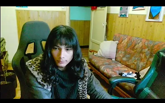 calliemaggotbone online show from 12/20/25, 02:13