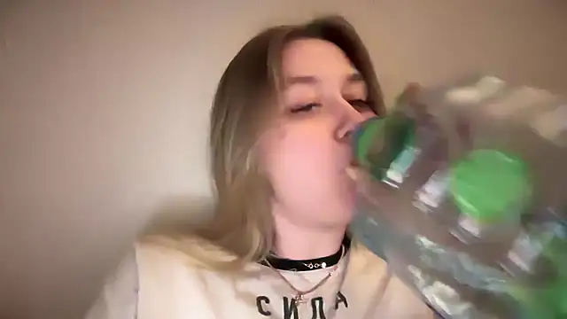 Isabel-Bailey online show from 12/22/24, 08:47