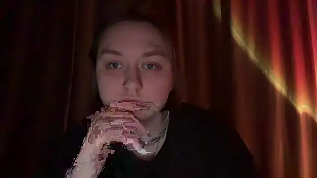 Snapshot of Isabel-Bailey chatting on 05/08/26, 10:04 Isabel-Bailey online show from 05/08/26, 10:04