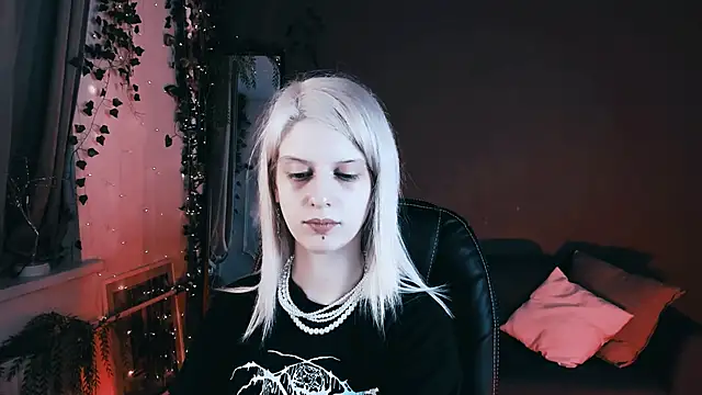 Noah ElmerX online show from 09/09/25, 04:06