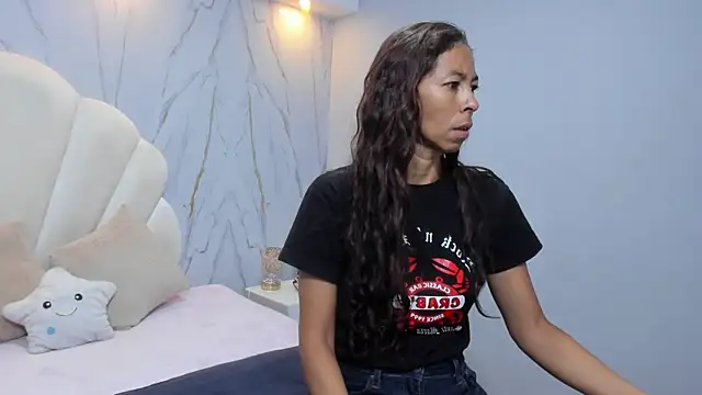 Snapshot of Rosalinda_Cortez chatting on 12/30/24, 12:20 Rosalinda Cortez online show from 12/30/24, 12:20