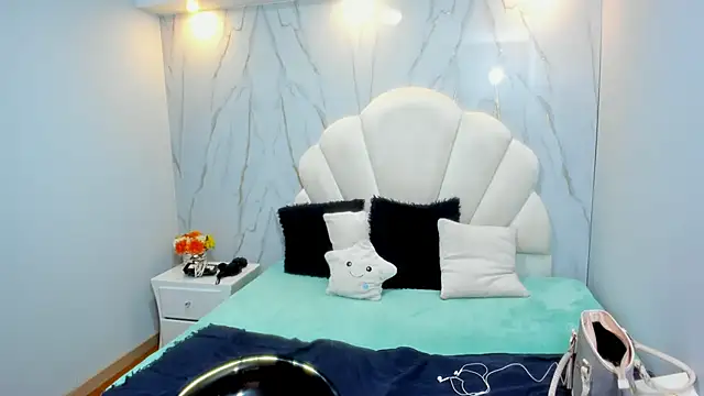 Snapshot of Rosalinda_Cortez chatting on 03/12/25, 04:24 Rosalinda Cortez online show from 03/12/25, 04:24