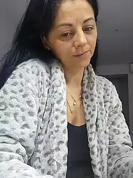 Snapshot of bruneta_sexy23 chatting on 12/15/24, 06:07 bruneta sexy23 online show from 12/15/24, 06:07