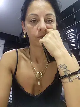 Snapshot of bruneta_sexy23 chatting on 09/26/25, 03:32 bruneta sexy23 online show from 09/26/25, 03:32