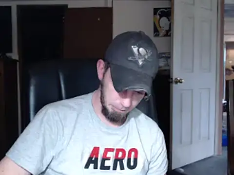 pensguy30 online show from 12/31/24, 06:24