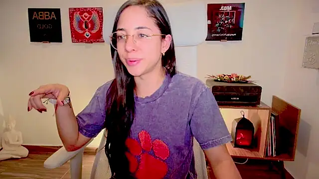 Snapshot of adriana__sosa_ chatting on 12/09/24, 11:34 adriana sosa online show from 12/09/24, 11:34