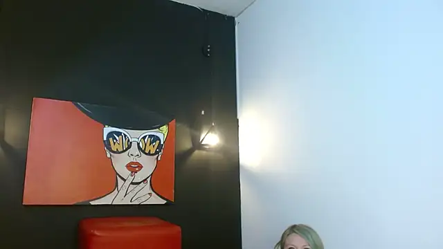 Snapshot of miley_jensen chatting on 02/22/25, 10:09 miley jensen online show from 02/22/25, 10:09