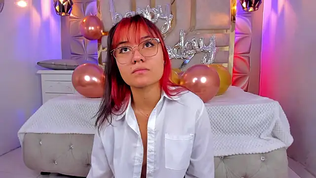 Snapshot of nahia_low chatting on 12/24/24, 03:38 nahia low online show from 12/24/24, 03:38