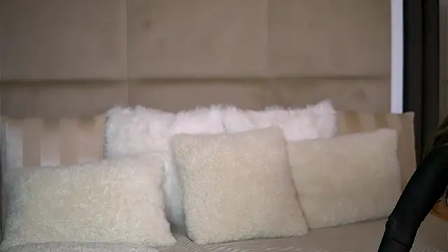 AnaisBellas online show from 01/02/25, 09:28