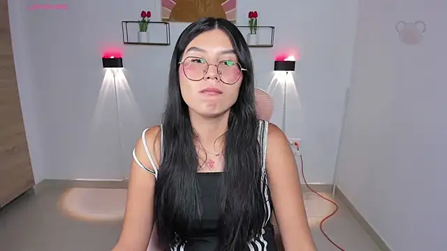 emily villamil online show from 04/09/26, 09:09