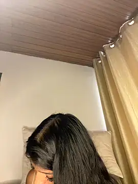 AgathaGeorgiou online show from 10/04/25, 10:19