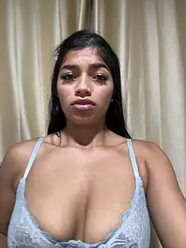 AgathaGeorgiou online show from 04/21/26, 01:42