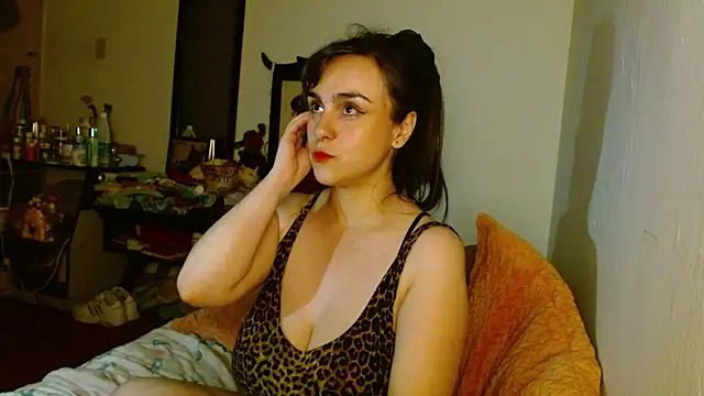 Snapshot of collette_beaufoy_ chatting on 09/28/25, 10:26 collette beaufoy online show from 09/28/25, 10:26