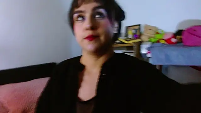 Snapshot of collette_beaufoy_ chatting on 06/11/26, 05:05 collette beaufoy online show from 06/11/26, 05:05